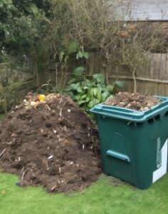 Eigener Kompost im Garten